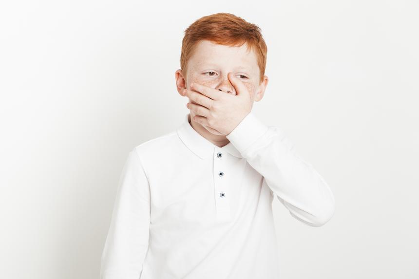 В Краснодарском крае школьника ранили ножом-визиткой на перемене