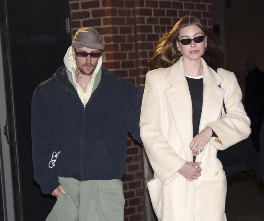 Джастин Бибер выложил странное послание в соцсетях после слухов о проблемах в браке с Хейли