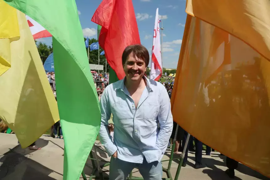 Денис Матросов не смог выйти на сцену после страшной травмы: подробности