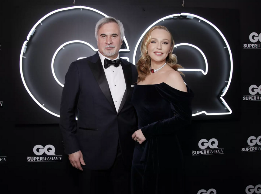 Альбина Джанабаева покинула Испанию вместе с дочерью