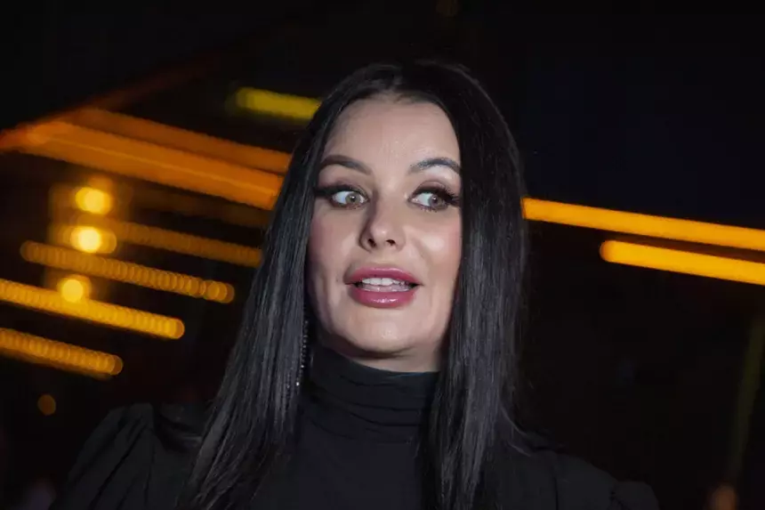 «На Нетребко стала похожа»: в Сети обсудили фигуру набравшей вес Федоровой