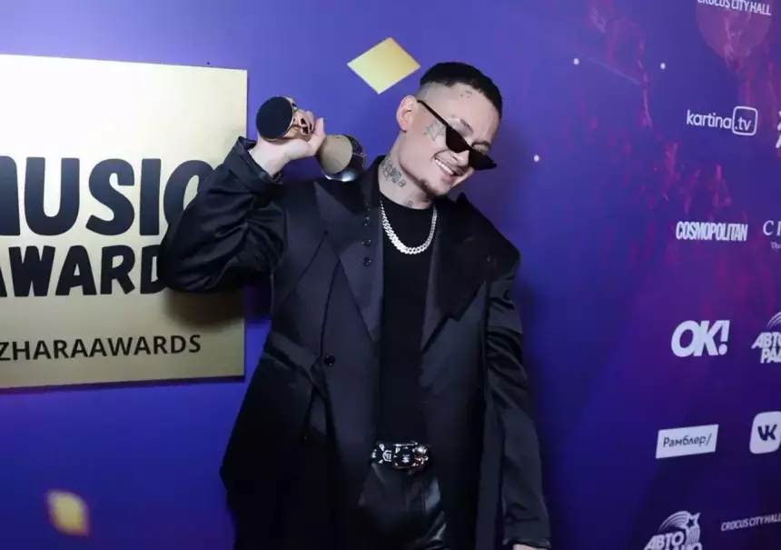 Решил сначала собрать деньги: Моргенштерн* пытается продавать несуществующий мерч