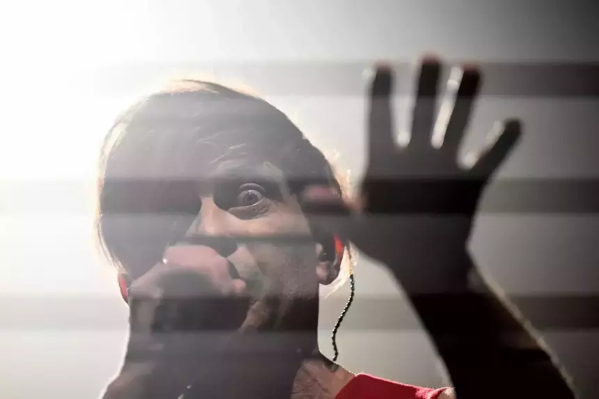 Есть гражданство и бизнес: спонсирующий Украину Лева* «Би-2» зарабатывает в России