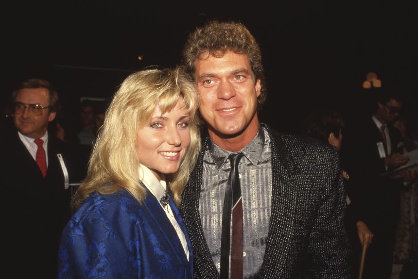 «Это мучило ее. Тело было разрушено»: звезда «Спасателей Малибу» Памела Бах страдала от болей перед смертью