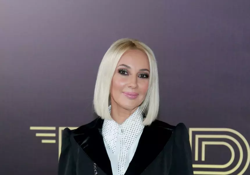 «Дальше будет жесть»: Лера Кудрявцева сообщила об отъезде из России