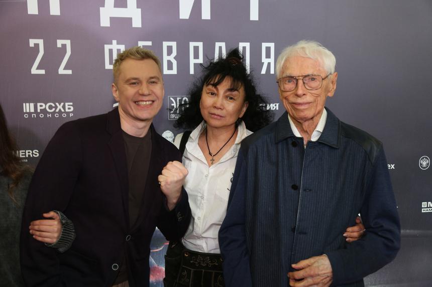 У 99-летнего Александра Зацепина появилась Муза Ли, которая на 50 лет его моложе