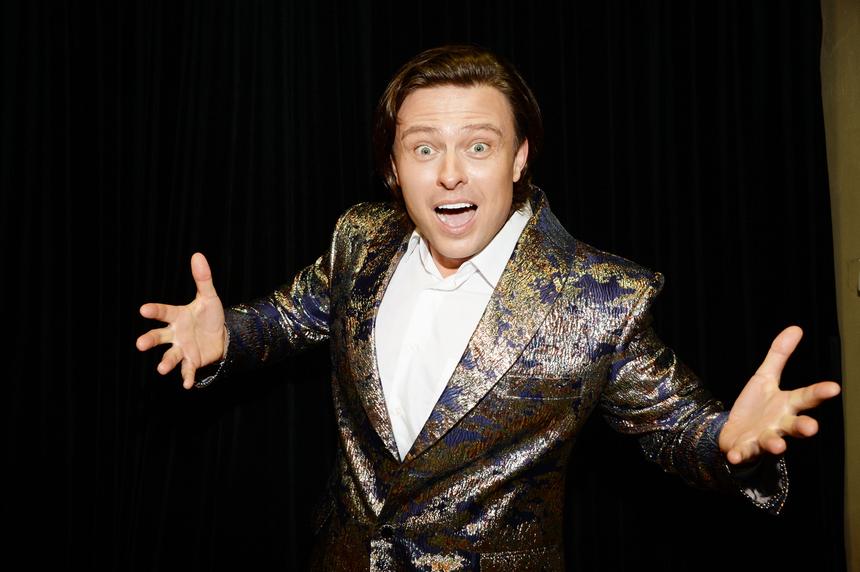 Прохор Шаляпин скучает по умершей жене Дэвис, которая оплачивала отдых и подарки