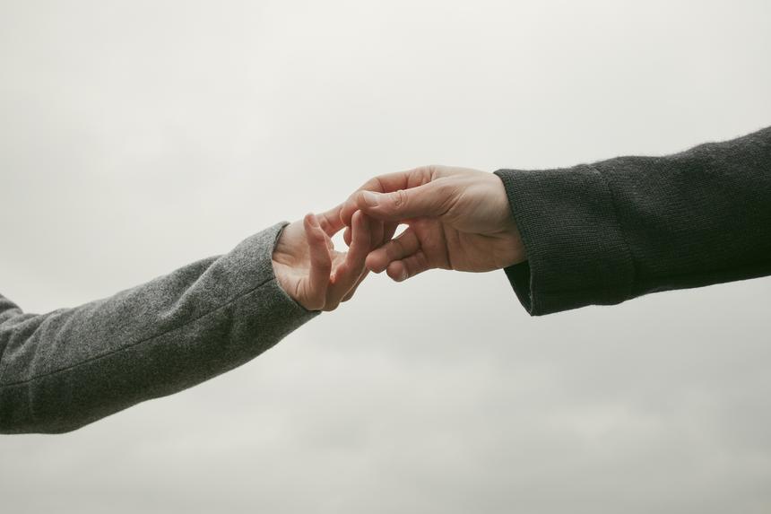 Ушла на СВО под своей фамилией, а вернулась под чужой: медсестра вышла замуж в зоне спецоперации