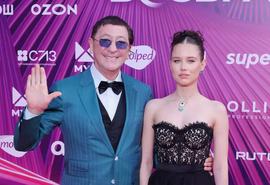 19-летняя невеста Григория Лепса Аврора Киба пока не планирует детей от певца