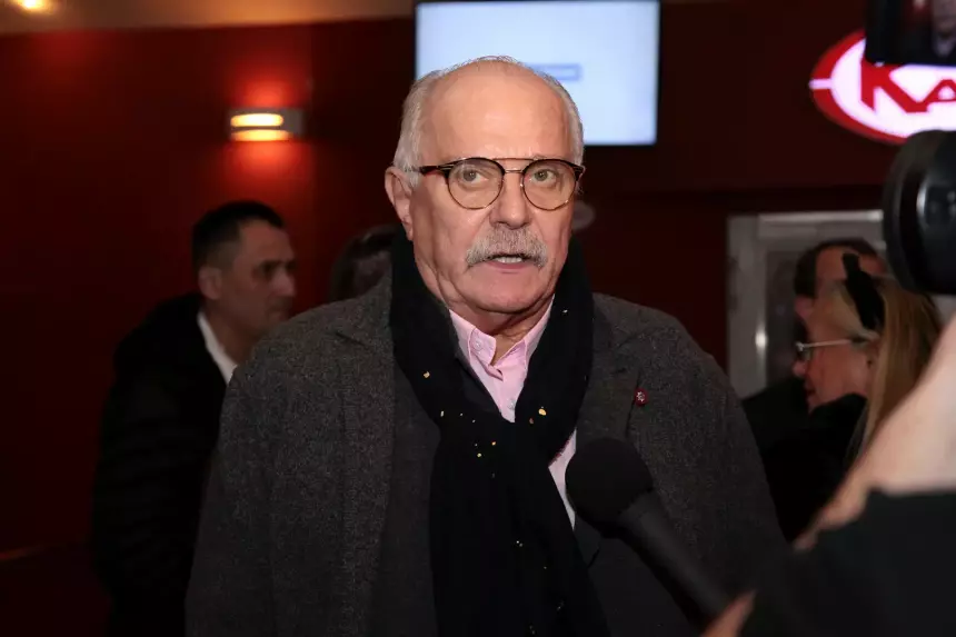 «Люся, куда ты собралась лететь?»: Никита Михалков назвал Максакову наглой и дерзкой актрисой