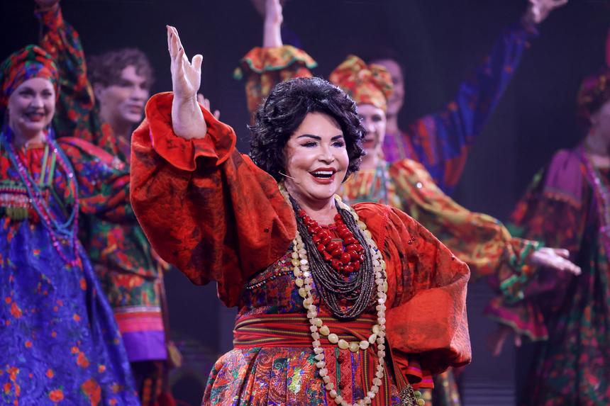 «С какого перепуга они лезут?»: в театре Вахтангова жестко «прошлись» по Надежде Бабкиной