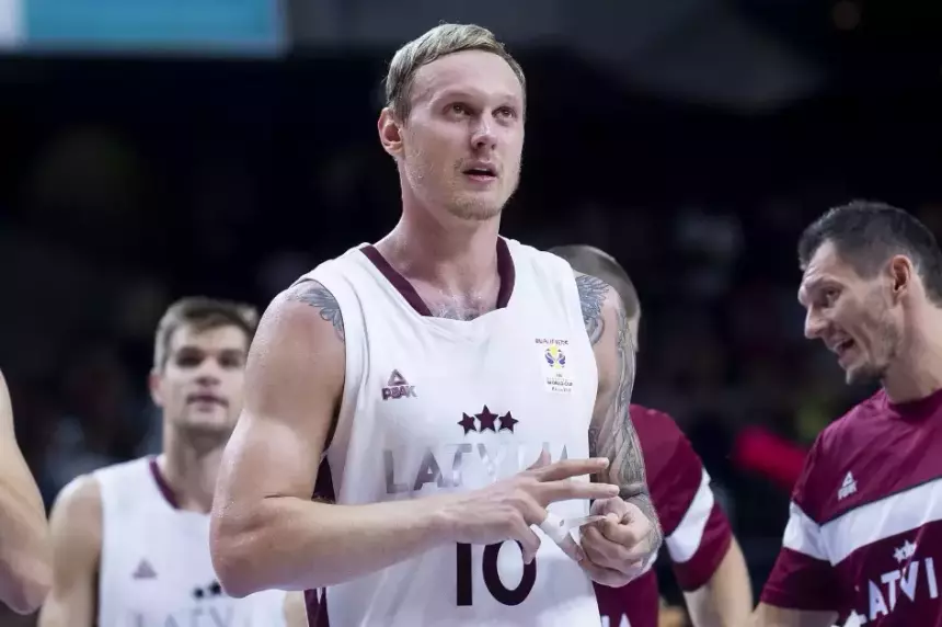 «Все исчезло»: личные вещи экс-мужа Седоковой Яниса Тиммы пропали после его смерти