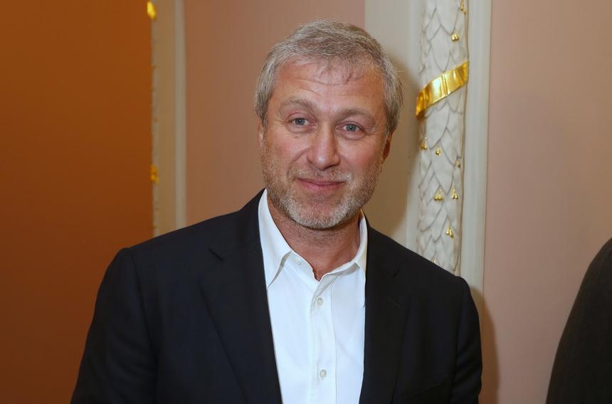 «Девочки, надо брать»: россиянки начали «охоту» на разведенного сына Абрамовича