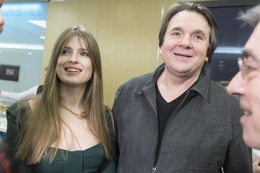 «Была другим человеком»: жена Эрнста показала, как изменилась за шесть дней лечения в санатории