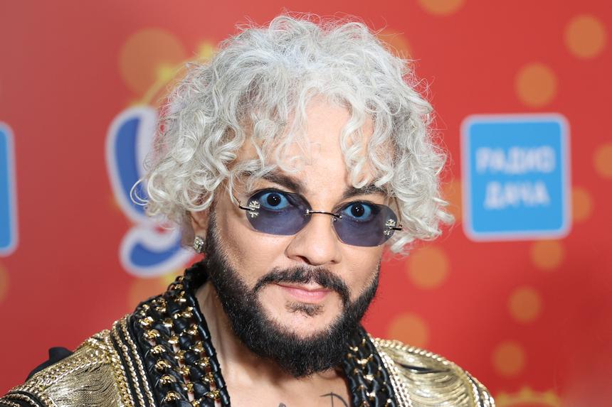 «Это было просто гениально»: Киркоров опоздал на концерт в Кремле из-за матча с Овечкиным