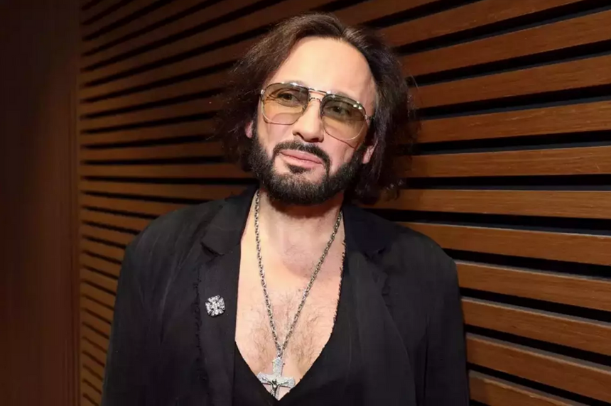 Стас Михайлов признался, что боится раннего замужества дочерей