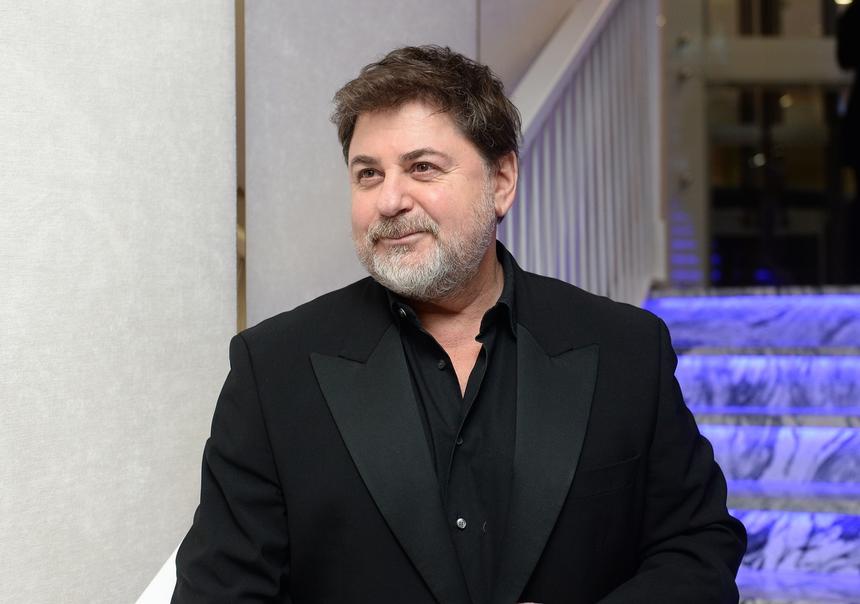 «Не сводил глаз»: Дарину Эрвин и Александра Цекало сняли в ресторане