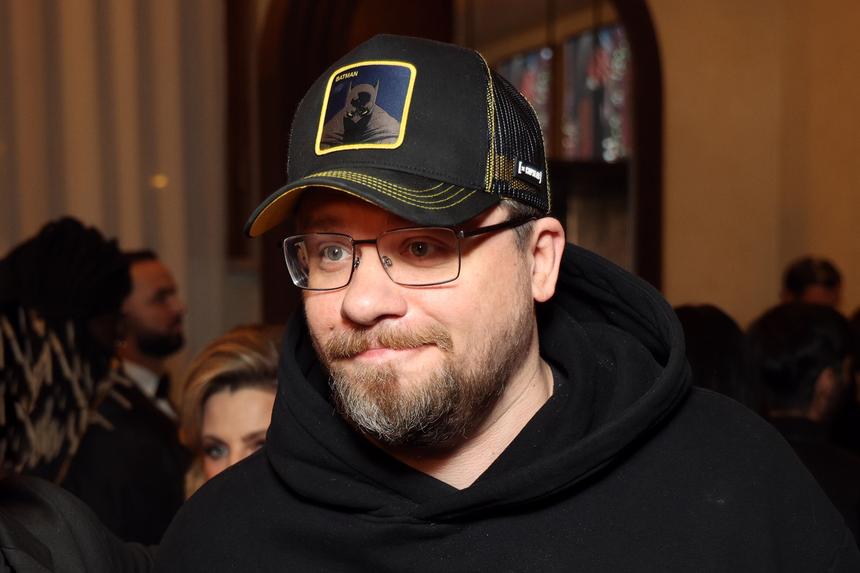 «Сижу и думаю, что должен задать вопрос про инопланетян»: Харламов рассказал о неловкой встрече с Медведевым