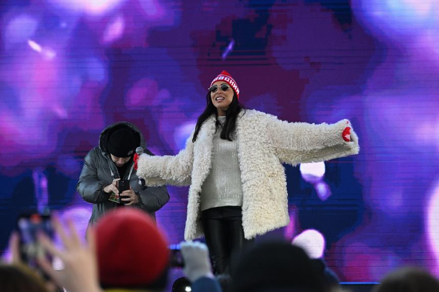 «Появляются комплексы и проблемы»: Алсу рассказала, с каким мужчиной не смогла бы построить отношения