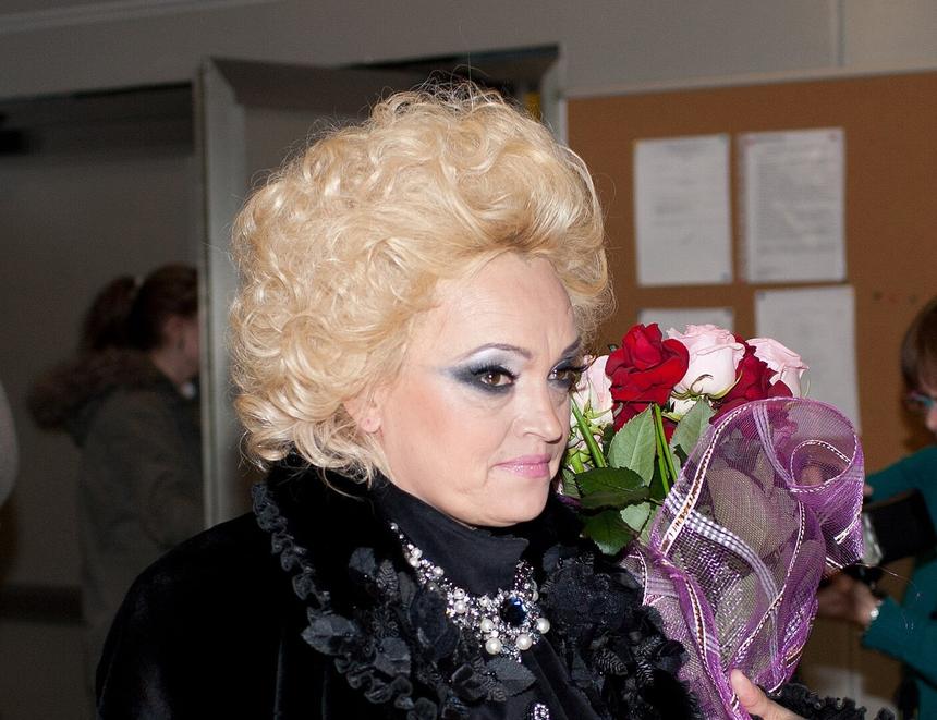 Взял 1,5 млн в долг и не вернул: водитель раскрыл правду про сына Надежды Кадышевой