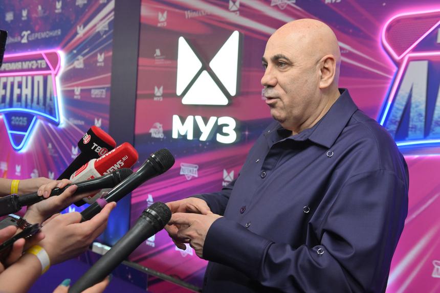 «Урод»: Иосиф Пригожин ответил блогеру, который в соцсетях оскорбил Валерию