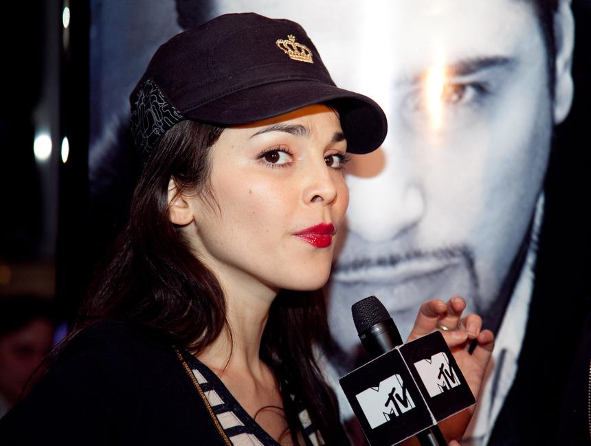 «Я очень болезненно это перенесла»: Сати Казанова рассказала, что потеряла ребенка