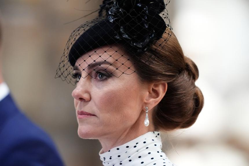 Тяжелое испытание для семьи: брат Кейт Миддлтон рассказал о поддержке в ее борьбе с раком