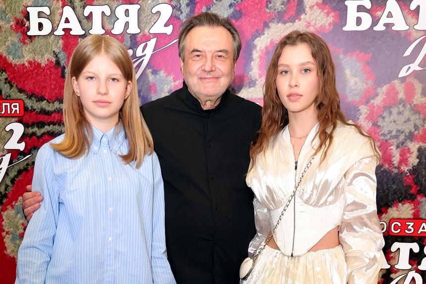 «Необъяснимое чувство»: Анна Пересильд рассказала об отношениях с дочерью отца от молодой актрисы