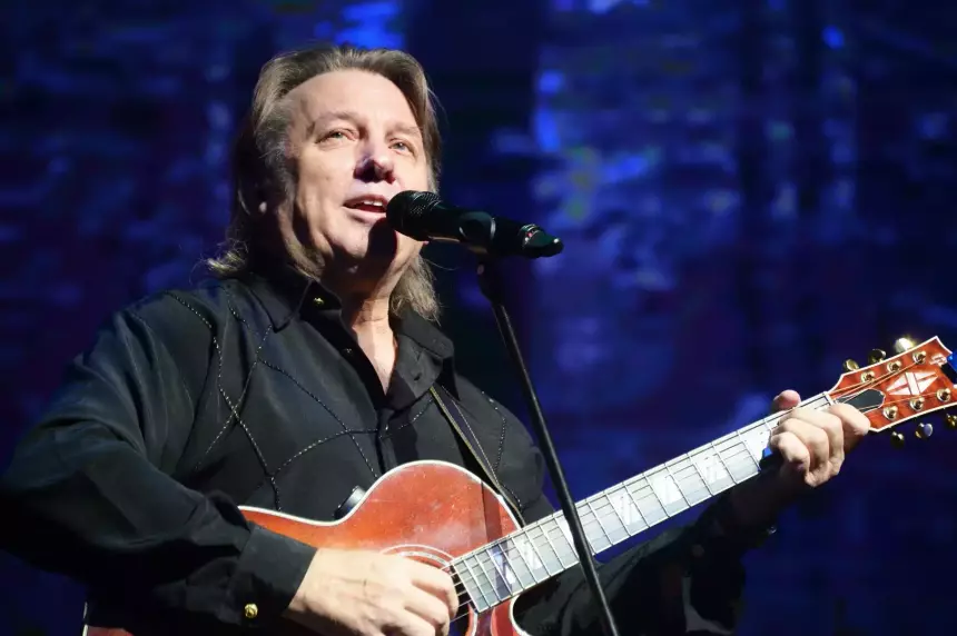 «Что сделала она? Ручками махала?»: Юрий Лоза унизил Клаву Коку и заявил, что она не умеет петь