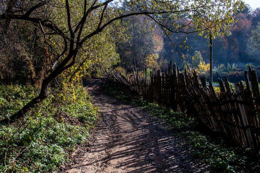Отец подошел к гробу последним, мать не могла стоять: родственники попрощались с погибшей на заборе пермячкой