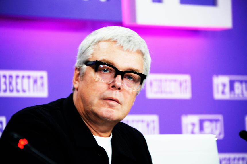 «Попросил не задавать никаких вопросов»: Александр Стриженов тяжело переживает смерть сестры Елены