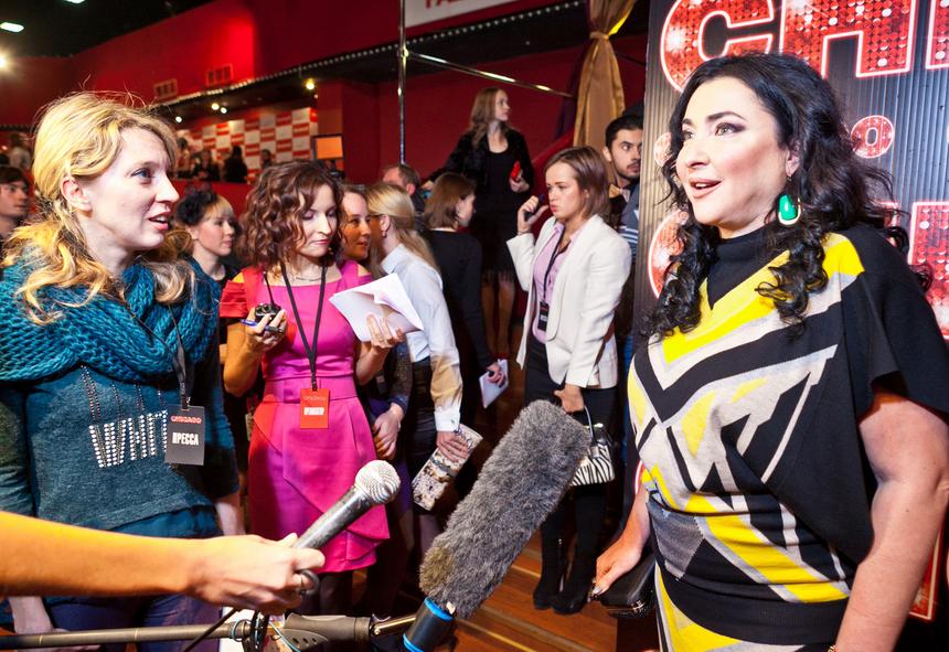 В Сети заговорили, что певица Лолита удочерила Еву в городе Клин в доме малютки