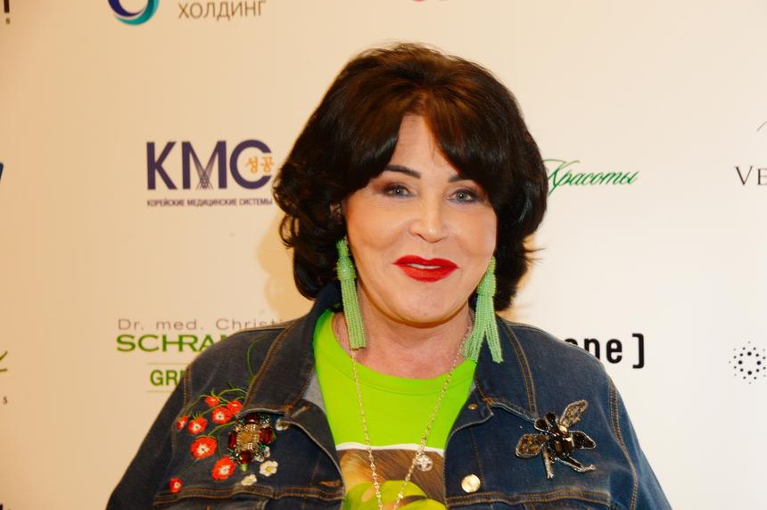 «Протяну ему руку помощи»: Надежда Бабкина впервые высказалась об освобождении Ефремова