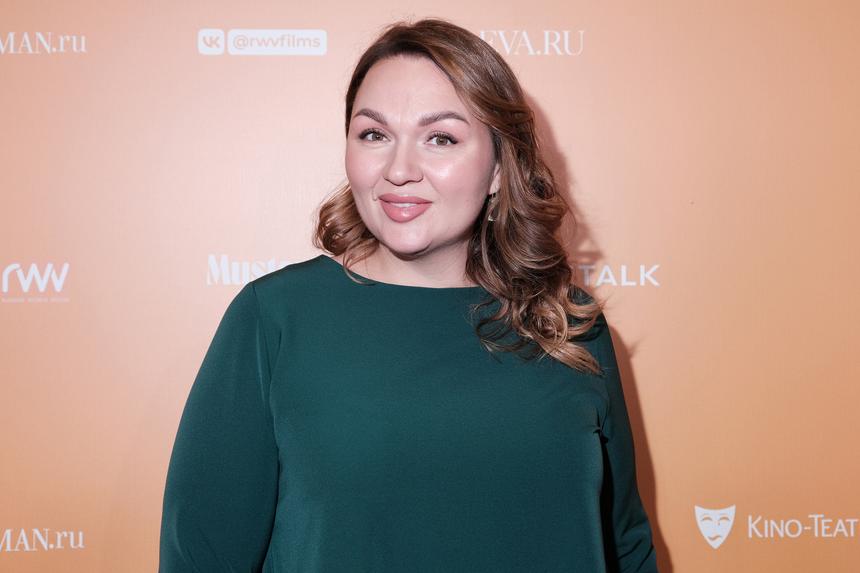 «Услышала от доктора диагноз»: Ангарская рассказала, когда задумалась о похудении