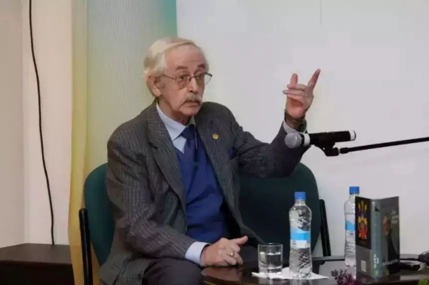 89-летний актер Василий Ливанов рассказал о ценной реликвии, которую хранит дома