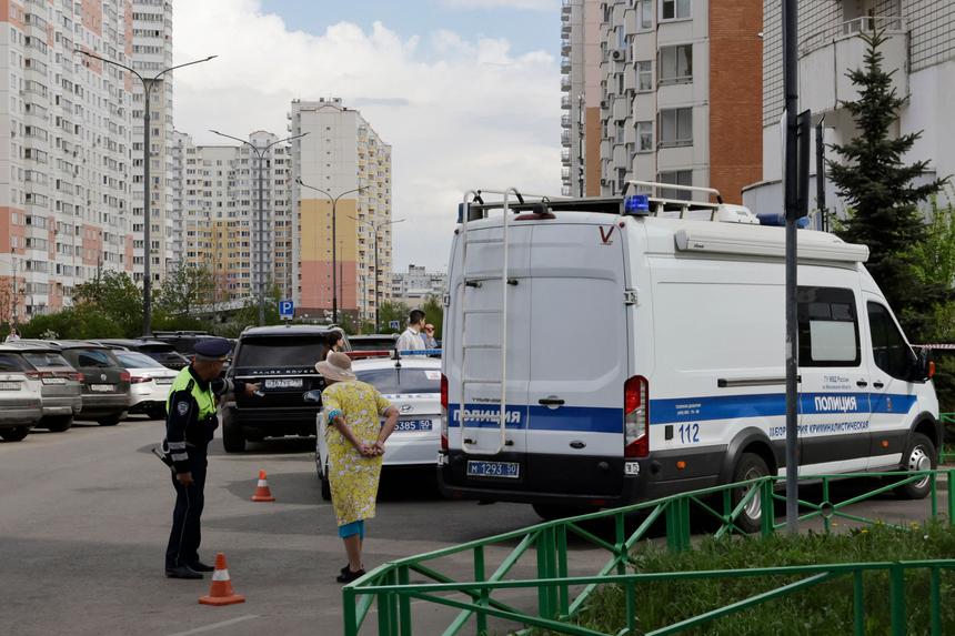 В Санкт-Петербурге задержали неизвестного, который пытался похитить девочку-подростка