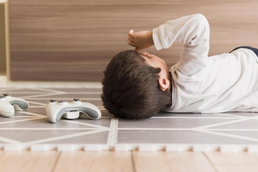 Неожиданно стало плохо: пятилетний мальчик приехал в гости к бабушке и впал в кому