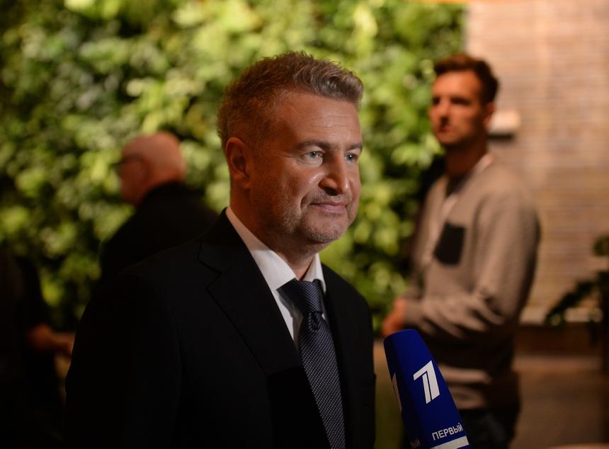 56-летний певец Леонид Агутин снял клип про развод с Анжеликой Варум