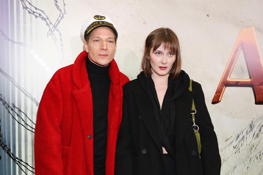 45-летний Петар Зекавица женился на актрисе, которая моложе него на 21 год