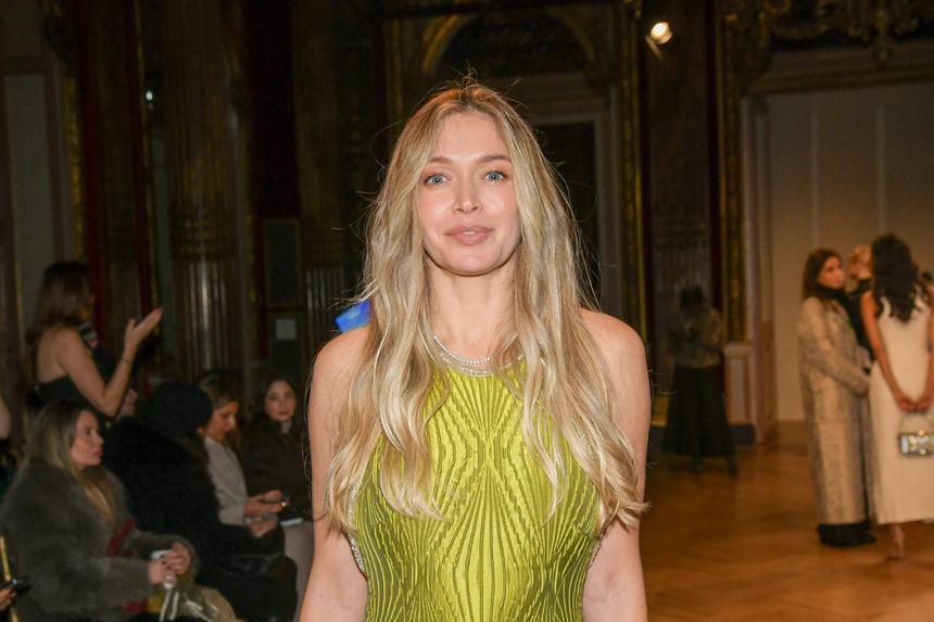 «Дешевит и простит образ»: Вера Брежнева впервые за много лет сделала новую стрижку