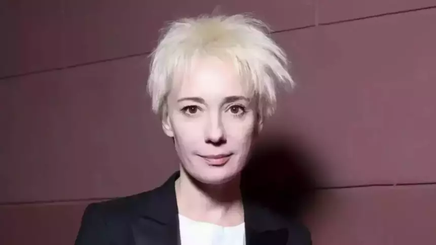 Уехавшая в Латвию Чулпан Хаматова призналась, что финансово помогает Украине