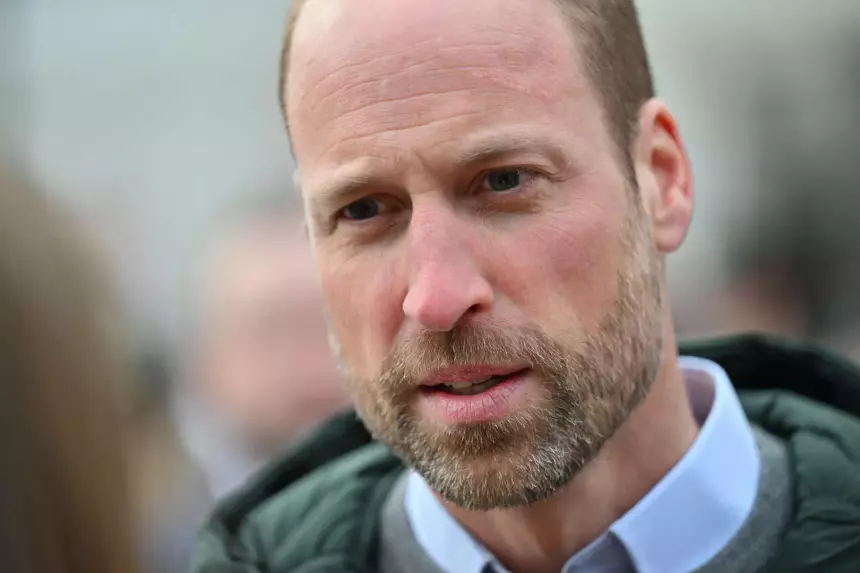 Считает «нелепой»: принц Уильям намерен отказаться от короны с 31 170 драгоценными камнями