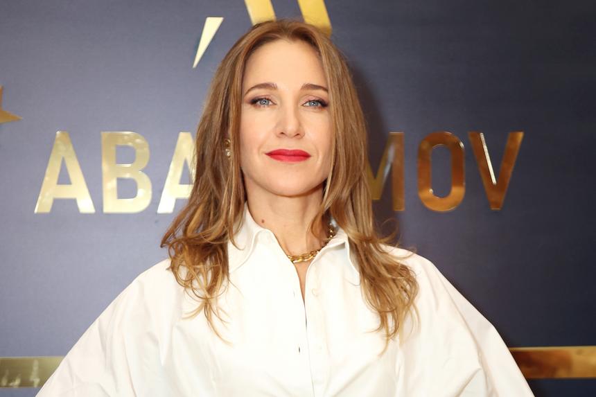 «Это восторг!»: Елизавета Арзамасова обомлела от внешнего вида Юлии Ковальчук