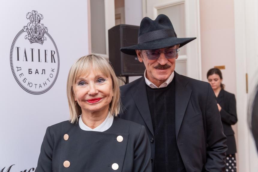 По голосу слышно, что ему непросто говорить: Михаил Боярский не появится на сцене Ленсовета после госпитализации