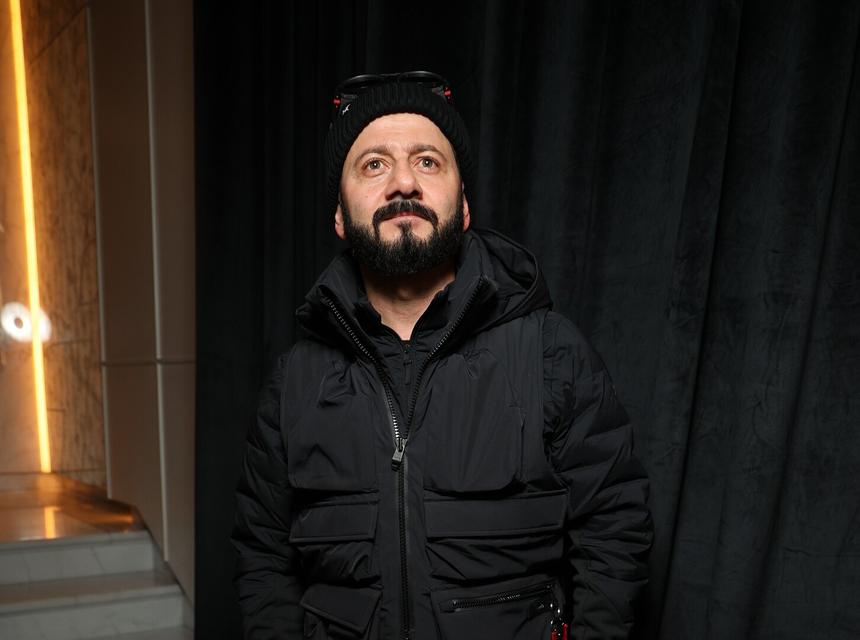 «На Мистера Бина похож»: Михаил Галустян удивил резкой сменой образа