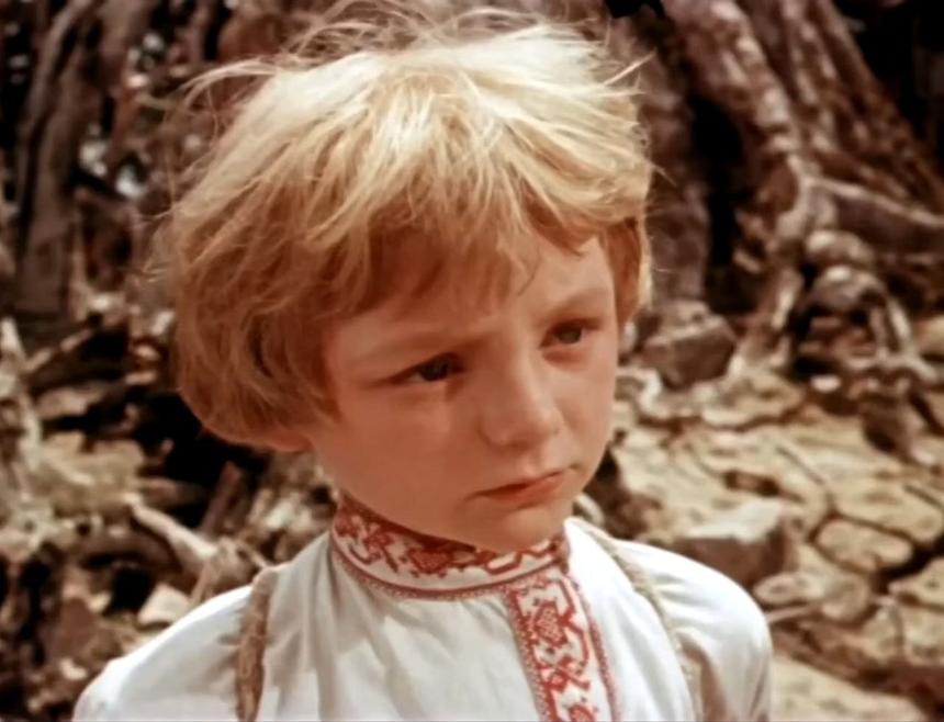 Уход из кино на пике славы, загадочная смерть: судьба «вечного ребенка» советского кино Виктора Перевалова