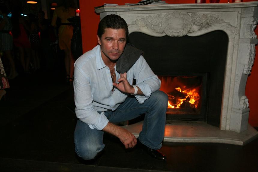 «Либо операция, либо смерть»: что пережил пропавший с экранов актер из «Громовых» Сергей Маховиков