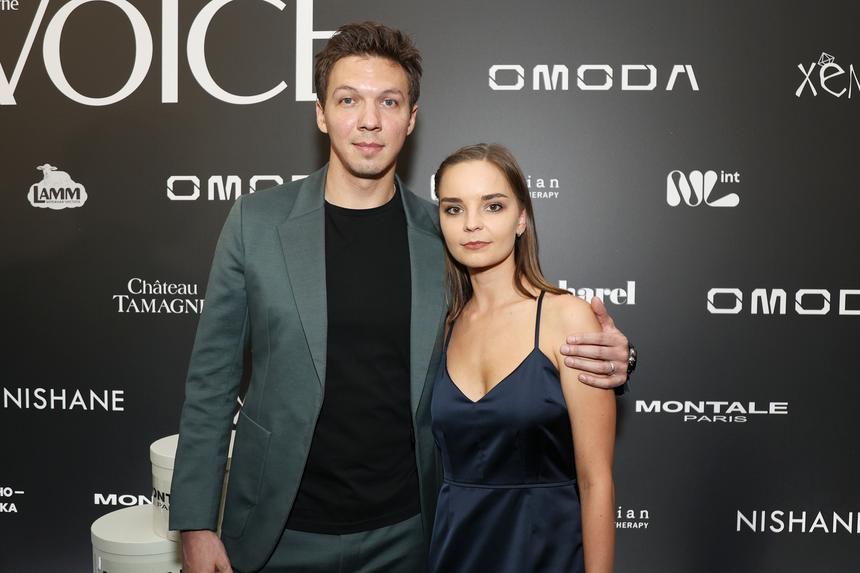 26-летняя гимнастка Дина Аверина и фигурист Дмитрий Соловьев сыграли свадьбу