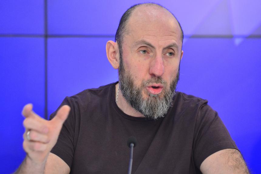 Компании, с которыми Кехман заключал контракты, принадлежали одному человеку