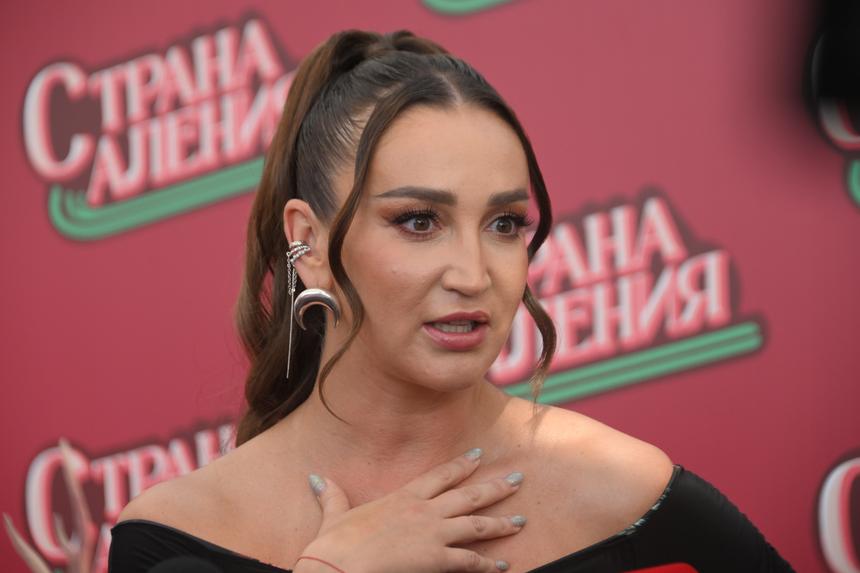 Певица Ольга Бузова удивила внешним видом на репетиции в Витебске